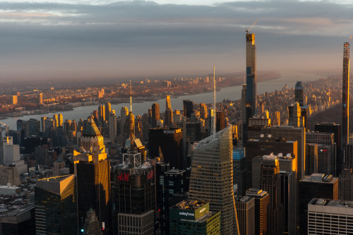 Sunrise from inside the spire of the Empire State Building. 102 floors up. 1/27/2020. 