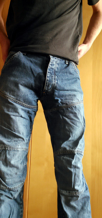corney512:I tried to be a big boy …. and … oops … I think I failed. Who’s gonna help me …? Very nice!