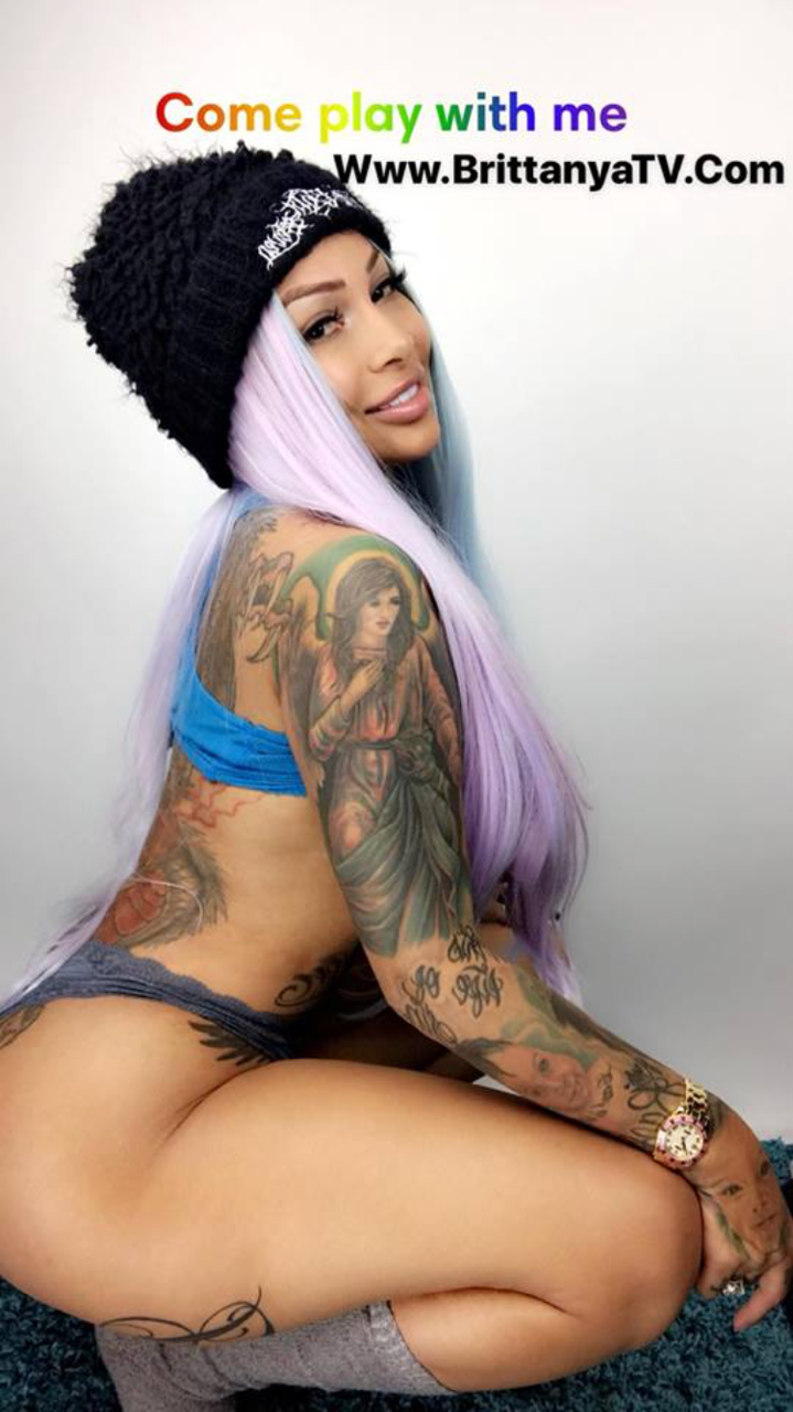 kimuratetsuya:  brittanya razavi