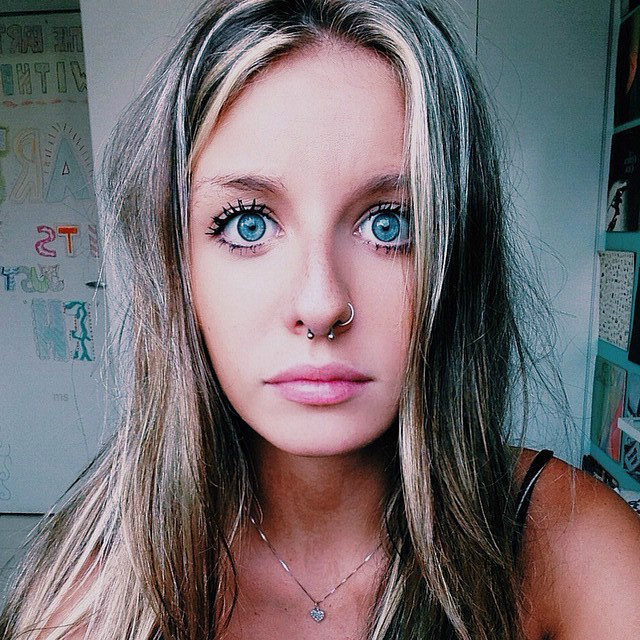 ela é linda pra caralho