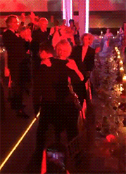 ohsoswiftly:  (x)