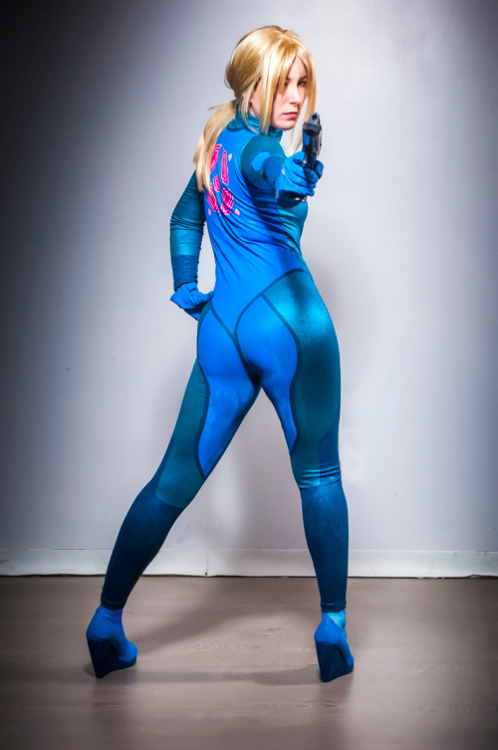 cosplay-booties:  (via Samus Cosplay) 