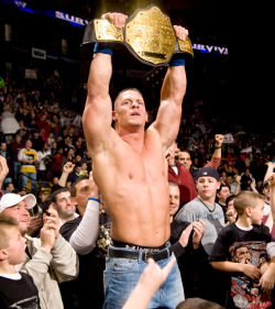 fishbulbsuplex:  World Heavyweight Champion John Cena  That&rsquo;s where my hands would be to ;)