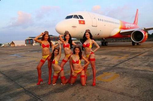 realhostiesdontdotights:  VietJet ad campaign          Must see Beautiful Aviation Babes