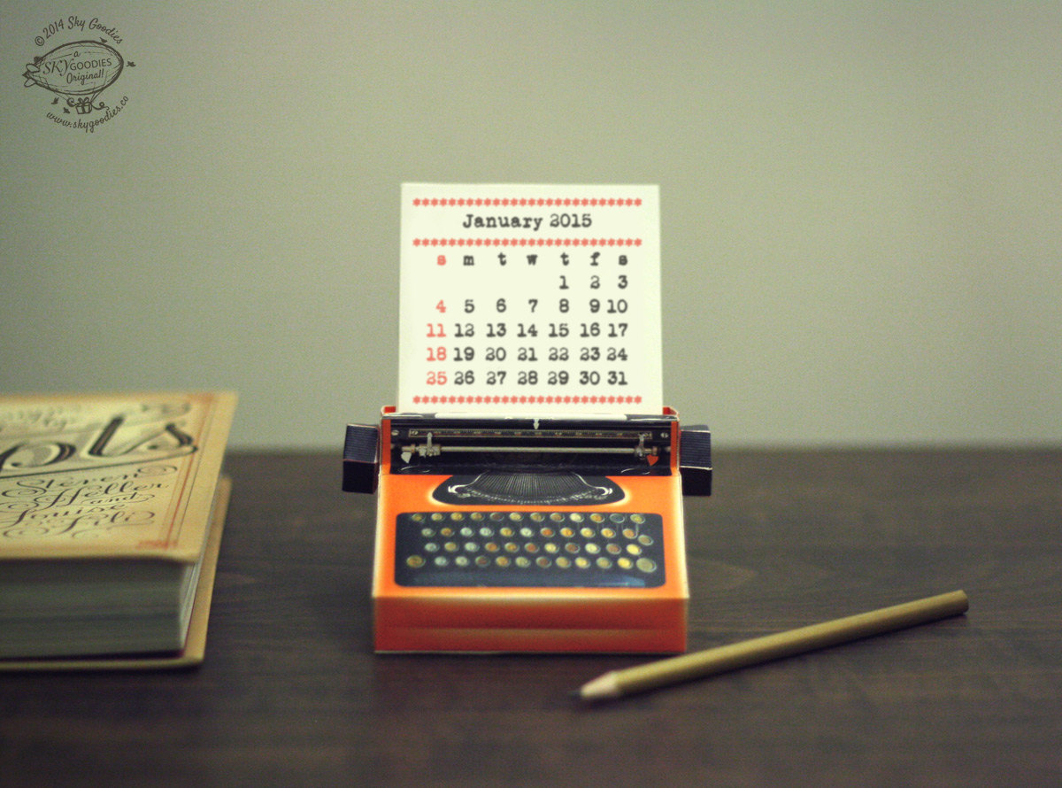 culturenlifestyle:  Adorable DIY Printable Paper Typewriter Calendars SkyGoodies