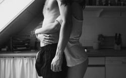 flirty-posts:  sexual and couples posts here!