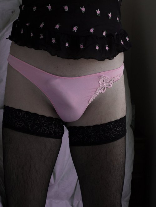 wonkywilly:camisole, panties & stockings..