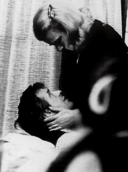  John Cassavetes And Gena Rowlands On The Set Of A Woman Under The Influence (1971)