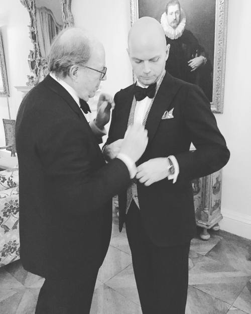  Final touch of a great night at the Italian Embassy#Rubinacci #blacktie #neapolitantailor #italia