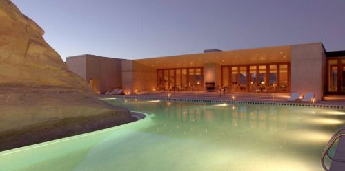 davidesky2 - Amangiri resort in Utah, via Messy Nessy...