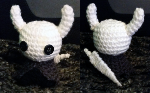 Mini Hollow Knight amigurumi~Twitch | Twitter | Redbubble