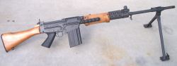  Fal Dust Cover An Israeli Heavy Barrel Fal With A Rare Accessory. It Has An Experimental