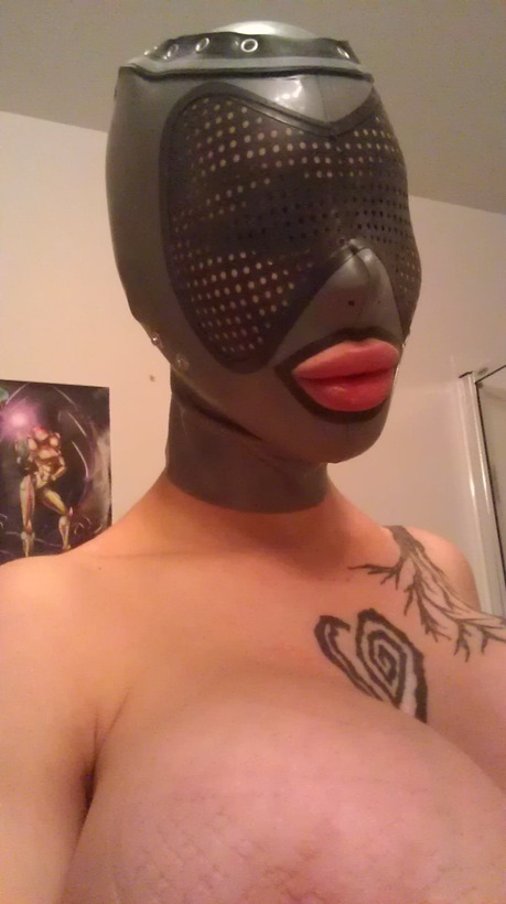 swaggtown862:  Big tit goth bimbo