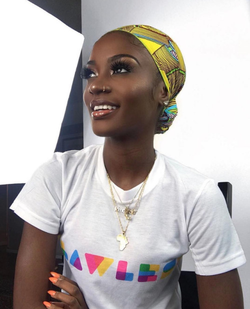 👸🏿