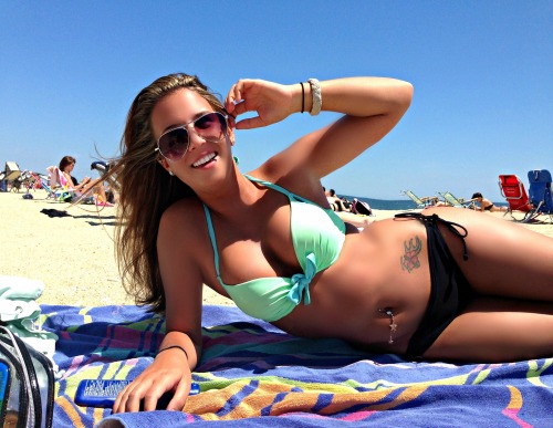 suntans-n-bikinis:  Suntans-n-bikinis ❀✌☮☯ Follow Suntans-n-bikinis for that wicked Summer Vibe!! ❀✌