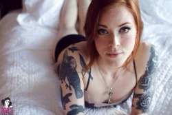 inked-girls-all-day:  AnnaLee Suicide