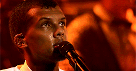lafritebelge:   racine carrée live songs ➛ ave cesaria   Ave Cesaria, chapeau