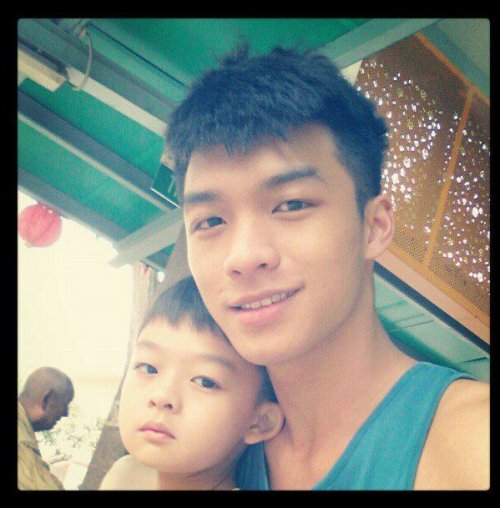 Found this SUPER CUTE BOY!  Andy Gaspar Yim LOVE!