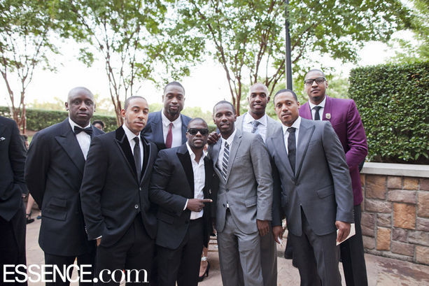 bishopmyles:  thotluxury:  thelasthuxtable:  thoughtsofablackgirl:  Chris Paul and