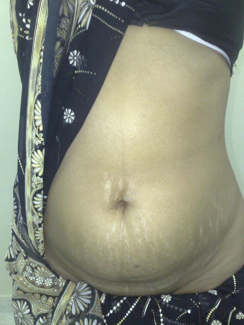 prythm:  Desi Bhabhi in black saree - Part 2/3 Follow http://prythm.tumblr.com/ for