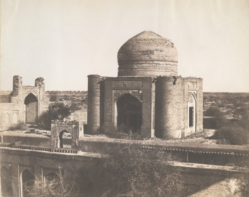brassmanticore:Photograph of Diwan Shurfa Khan’s tomb at Tatta in Sindh, taken by Capt. William Robe