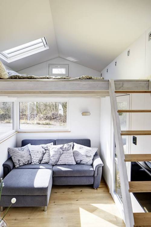 dreamhousetogo:Tiny House by Holzdesign Hegelsmann