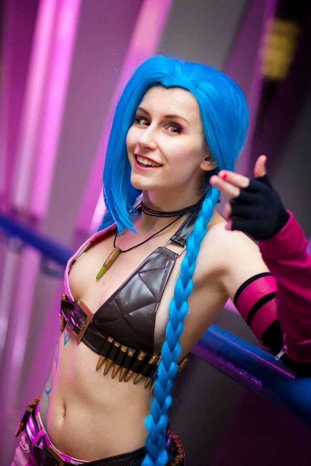 agentofcosplay:  Jinx cosplay by Purblind Cosplay Photos by Joe Huang, Zandragon