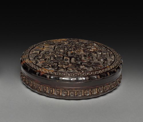 Fragrance Box, 1700s, Cleveland Museum of Art: Chinese ArtAn 18th-century Korean collector Yu Man-jo