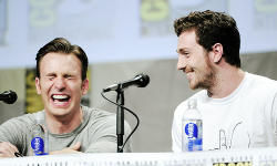 nerdthor-deactivated20160425:  The Avengers 2 men at the SDCC 2014 panel 