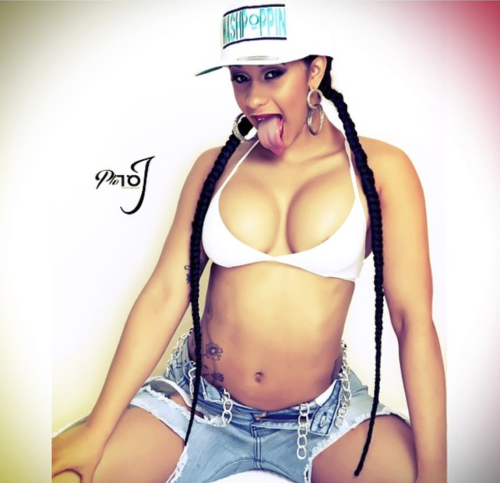 jaycooleyy:  Cardi B