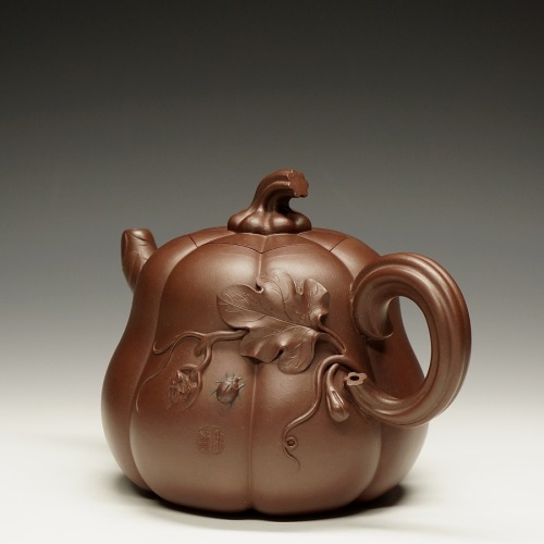 Yixing clay is a type of clay from the region near the city of Yixing in Jiangsu province, China. Its use dates back to the Song Dynasty (960 - 1279). From the 17th century on, the Yixing wares were commonly exported to Europe. The finished stoneware,