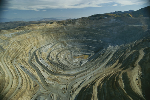 unrar:  The Kennecott Copper Mine, the largest manmade hole on earth, Utah, James