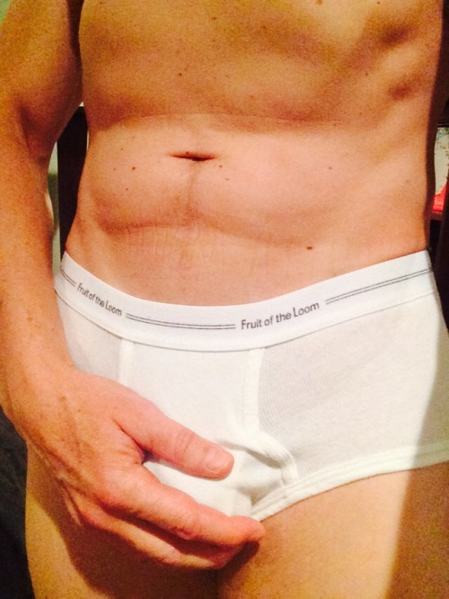 wetcrashsf:  #tightywhities #gotmyfruitson 