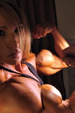 yourmusclegirl:  Has to be Klaudia Larsson http://www.pinterest.com/denawest12/