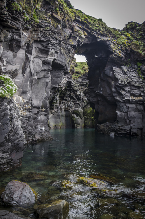 h4ilstorm:Hellnar Arch (by jamiefg)