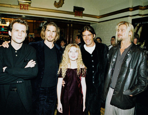 chosimbaone:90s90s90s:”Interview with the vampire” premiereLook at the all the 90s-ness in this pict