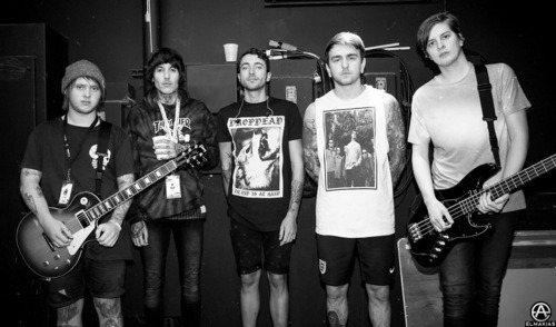 pi3rce-my-heart:  Bring Me The Horizon | Photo By Elmakias