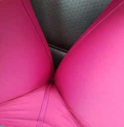 cockcrazedhotwife:Happy “Thighday” adult photos