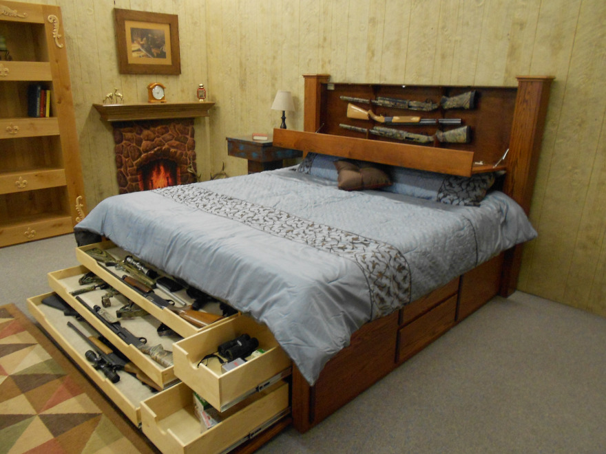 ryanpanos:    Gun-Concealing Furniture Design | ViaPeople cannot agree on gun control
