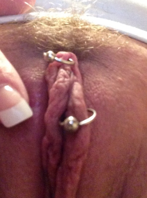 milfaubrey:  Close up pussy pics :p xoxo Aubrey  Welsh I could taste that beautiful flower