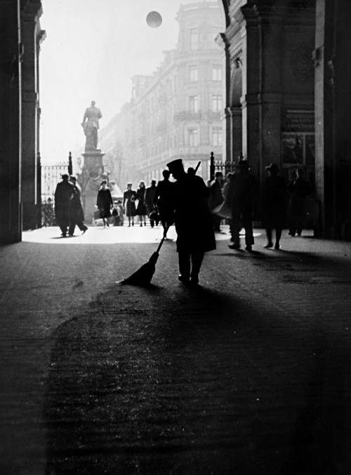 onlyoldphotography: Hans Baumgartner: Zurich, Switzerland, 1936