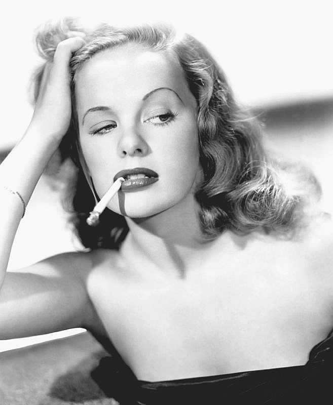 wehadfacesthen: Peggy Cummins looking like the very definition of a film noir  femme