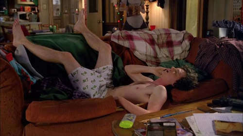 dr-manly-man:  Charlie McDermott in “The Middle”