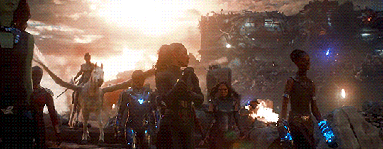 happywanda:  # head cheerleader thor