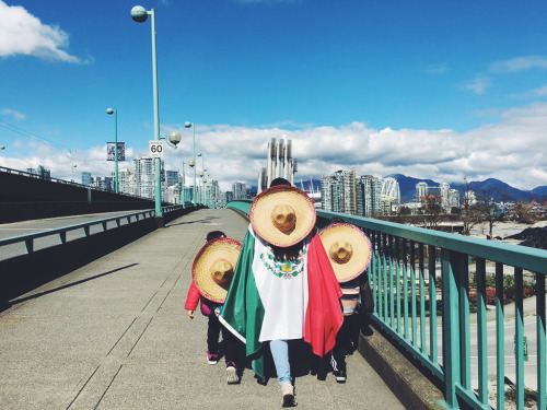 mexicanayque:  Mexicanos en Canada