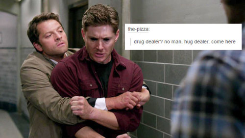 livebloggingmydescentintomadness:  Throwing my hat into the ring. Destiel + text posts.