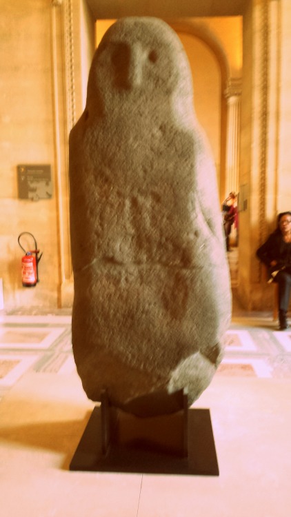 voicingtheotherside:Last week, I traveled to Paris and went to visit The Louvre as part of my A Leve