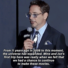 van-dyne:Robert Downey Jr. came back on stage to deliver a heartfelt and emotional message for fans 