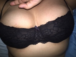 insectolindo:  help!!! my boobs r cute!!!