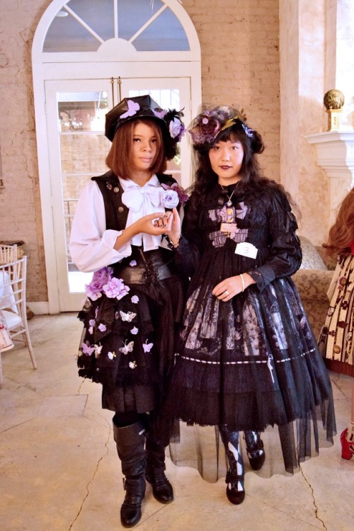 Last Minute boystyle coordinate I put togerther to match my friend for International Lolita Day. I h